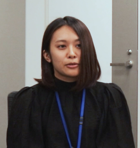 インタビュー